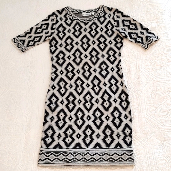 Versoma Womans Blk & Wht Graphic Fitted Midi Sweater Dress/Size S - Picture 1 of 11